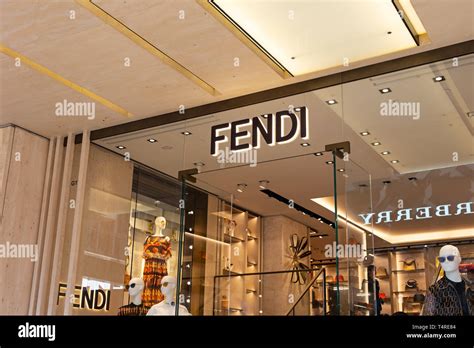 fendi store cina